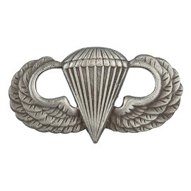 Badge: Parachutist - regulation size