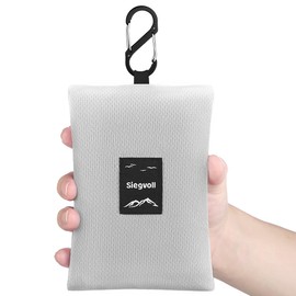 Siegvoll Picnic Blanket 210 x 200 cm with Practical Carabiner Ultralight Ultra Thin Portable Beach Blanket Outdoor Blanket for Beach, Picnic, Camping and Hiking (Green)