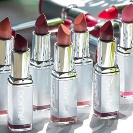 Palladio Lápiz labial, rico en pigmentos y cremoso, combate las líneas finas, Rose Bud