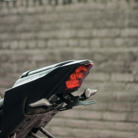 Motoaggrandize Tail Tidy | License plate holder for Yamaha R15 V3/ R15S/ R15V4/ R15M | Colour: Matte Black