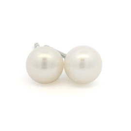 TitanHeart F136 Pure Ttitanium Hypoallergenic White Freshwater Cultured Pearl Stud Earrings for Women Girls (7mm)