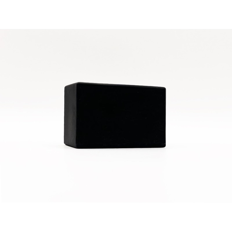 Shirasagi Sekken "Kuro" Natural Moisturizing Soap with Horse Oil and
