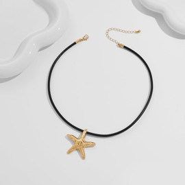 LILIE&WHITE Summer Necklace with Shell Pendants - Maritime Gold Chain with Starfish, Shells - Beach Jewellery for Women Summer Holidays and Everyday Use, Copper, No Gemstone