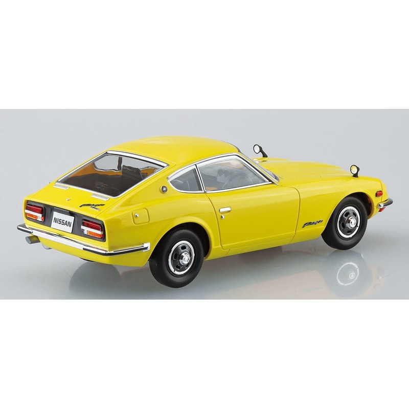 Aoshima Bunka Kyozai 1/32 The Snap Kit Series Nissan S30
