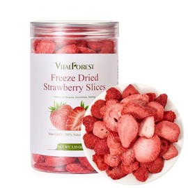 Freeze Dried Strawberry Slices, 3.53oz/100g, Whole Sliced Dried Strawberries Snack, Crunchy Strawberry Chips, Freeze Dried Sliced Strawberries for Yogurt, Smoothies & Snacking