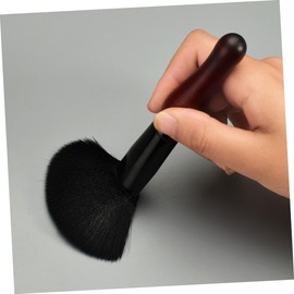 FRCOLOR Nylon Fiber Blusher Brush for Cheeks Professional Makeup Brush Wooden Handle for Ladies