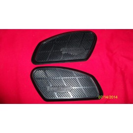 COVENTRY 1968-70 TRIUMPH MOTORCYCLE T100 T120  KNEE PAD SET 82-8192 & 8193 UK MADE