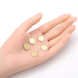 Adabele BF-A3 - 20 piezas resistentes al deslustre, círculo redondo chapado en oro, componentes geométricos de latón cepillado de 12 mm, conector de 2 agujeros para aretes, collares, joyas, manualidades