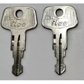 Ford Trucks Boxlink Cleat Lock Key, 2 S07 Keys (SO7), Silver, S01 Thru S20 Series Keys, New and Replaceable Keys, 2 SO7 Keys (S07), Fits Ford F150, Ford F250, Ford F350 Model Trucks