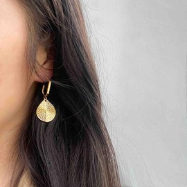 Aneneiceera Vintage Hammered Coin Dangle Earrings Gold Oval Disc Drop Earrings Metal Textured Disc Earrings Open Hoop Geometric Earrings Teardrop Disc Coin Earrings Jewelry for Women