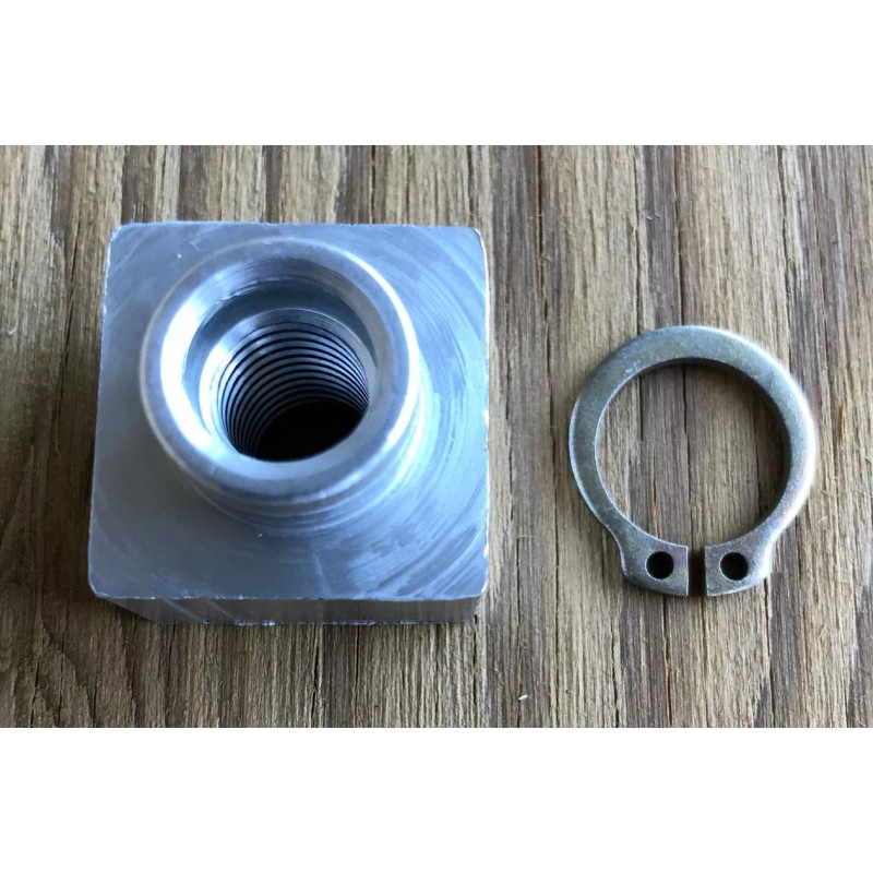 Triton 04414 Trailer Insert Nut with Triton 03400 Snap Ring
