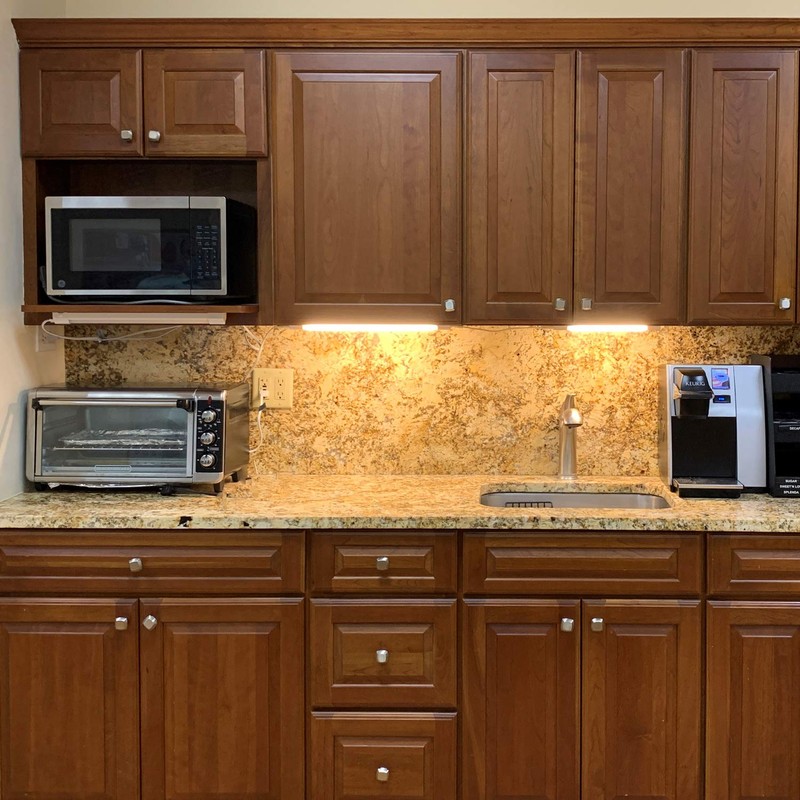 Maxxima 18 inch Linkable LED Under Cabinet Light 900 Lumens