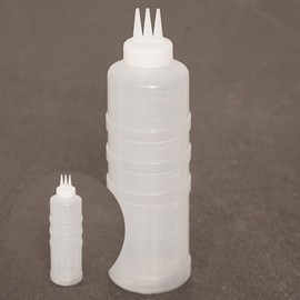 Cut-to-Fit 3-Hole Sauce Bottle Extra Large 700ml Seasoning Container Sauce Storage Seasoning Bottle 3ea