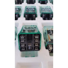 MIDTEX 157-72C200 24VDC DPDT 10A Latching Relay *New* S1AB