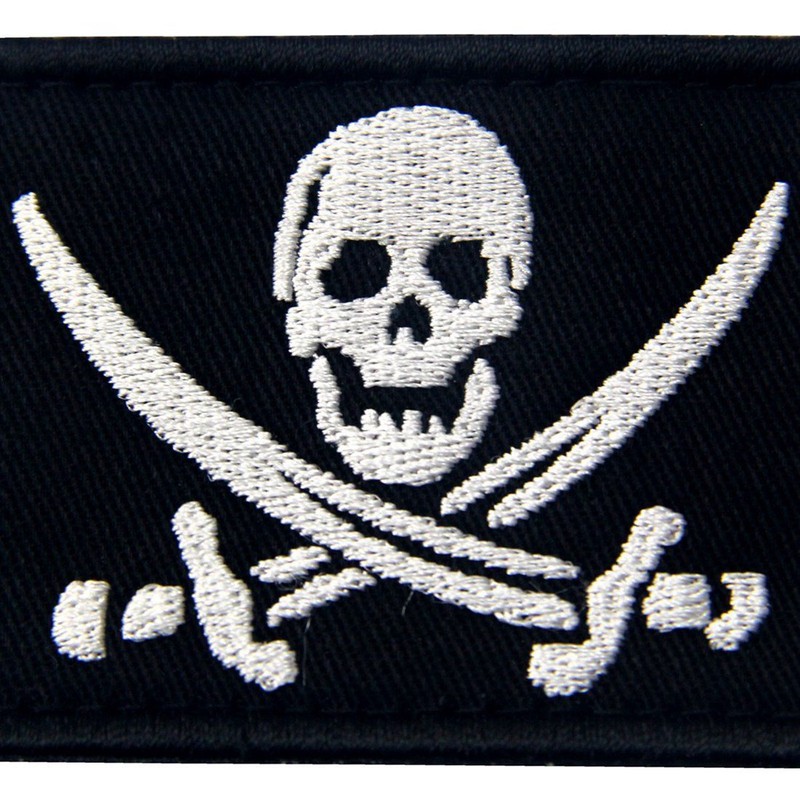 Pirate Flag Military Morale Coat of Arms Embroidered Velcro Patch