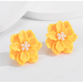 Flower Earrings for Women Girls, Vintage Large Yellow Boho Acrylic Flower Stud Earrings Exaggerated Camellia Earrings Statement Stud Earrings Jewelry Gifts