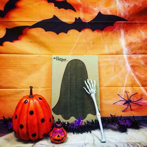 Petique Inc Ghost Cat Scratch Board