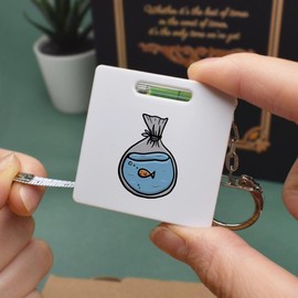 Azeeda 'Fish In A Bag' Keyring Tape Measure/Spirit Level Tool (KM00021943)