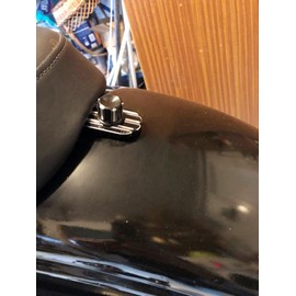 Seat Bolt Screw Nut Cover CNC Fit For Harley Sportster Softail Touring Street Glide Road Glide Dyna 1996-2024 (Color 2)