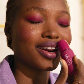 3INA MAKEUP - The No - Rules Stick 385 - Burgundy Blush Stick for Eyes Lips Cheeks with Hyaluronic Acid - Cream Blusher for Natural and Luminous Finish - Vegan - Cruelty Free