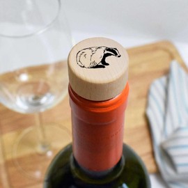 19mm 'Sitting Badger' Wooden Bottle Stopper/Cork (BS00008716)