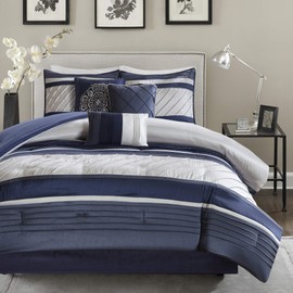Madison Park Blaire Cozy Comforter Set-Luxurious Faux Silk Traditional Pieced Design All Season Down Alternative Bedding with Matching Shams, Decorative Pillow, King(104"x92"), Navy