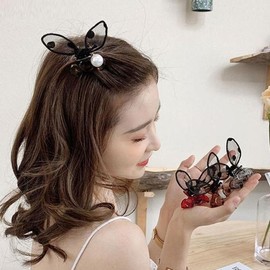 Butterfly-shaped women's hair clip half-up claw clip set of 3 / 나비모양 여성 헤어 머리핀 반머리 집게핀 3개세트