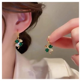 Inateannal Boho Emerald Crystal Drop Earrings Green Rhinestone Flower Earrings Vintage Emerald Petal Earrings Green CZ Flower Earrings Jewellery for Women and Girls, Crystal