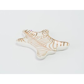 GIYOMGIYOM Exquisite Glazed Porcelain Jewelry Dish Tray with Decorative Figures - Luxurious Gift for Girlfriends, Sisters, and Moms | Bulk Purchase Available (1 x Gold Stripe Tiger Tray)