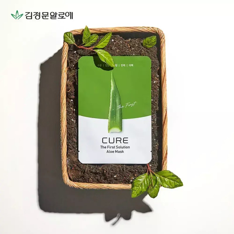 Kim Jung Moon 김정문알로에 큐어 더 퍼스트 솔루션 알로에 마스크