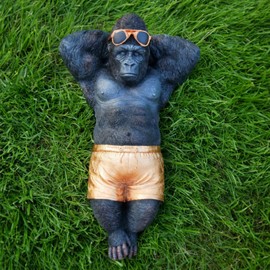 THE ENCHANTED GARDEN Chilling Gorilla Monkey Garden Ornament Resin Statue Outdoor Ape Sculpture 44cm Decor Sculpture, Large, Black, Orange, RP044