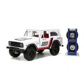 Jada Just Trucks 1:24 1973 Ford Bronco Bridgestone Die-Cast Truck & Tire Rack, Toys for Kids and Adults(White/Red)