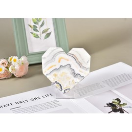 AMOYSTONE Heart Shaped Stones Large Natural Striped Agate Healing Heart Gemstone Crystals Chakra Reiki Balancing Meditation Home Decor, 4.2-4.5"/pc with Rack