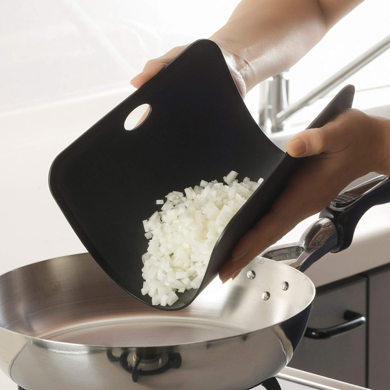 Shimomura Kogyo VB-614 Verdun Black Soft Sheet Cutting Board, Antibacterial,