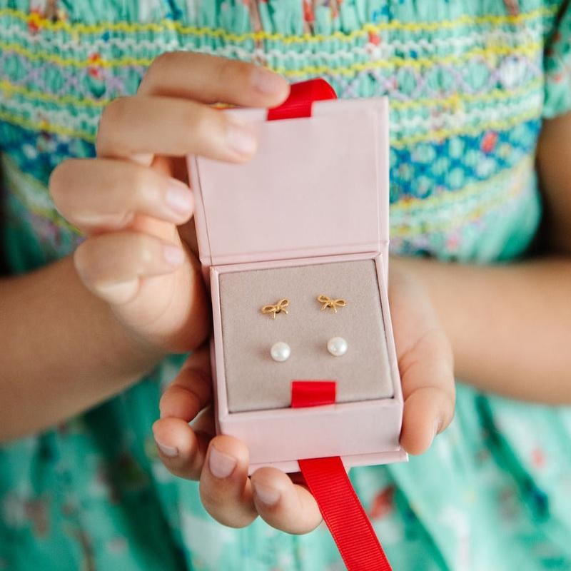 Gift Box - Specification: 4 Pairs