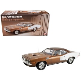 DCD 1971 Plymouth Barracuda Tahitian Walnut Metallic White Limited Edition 1/18 Diecast Model Car 402 Pieces Worldwide