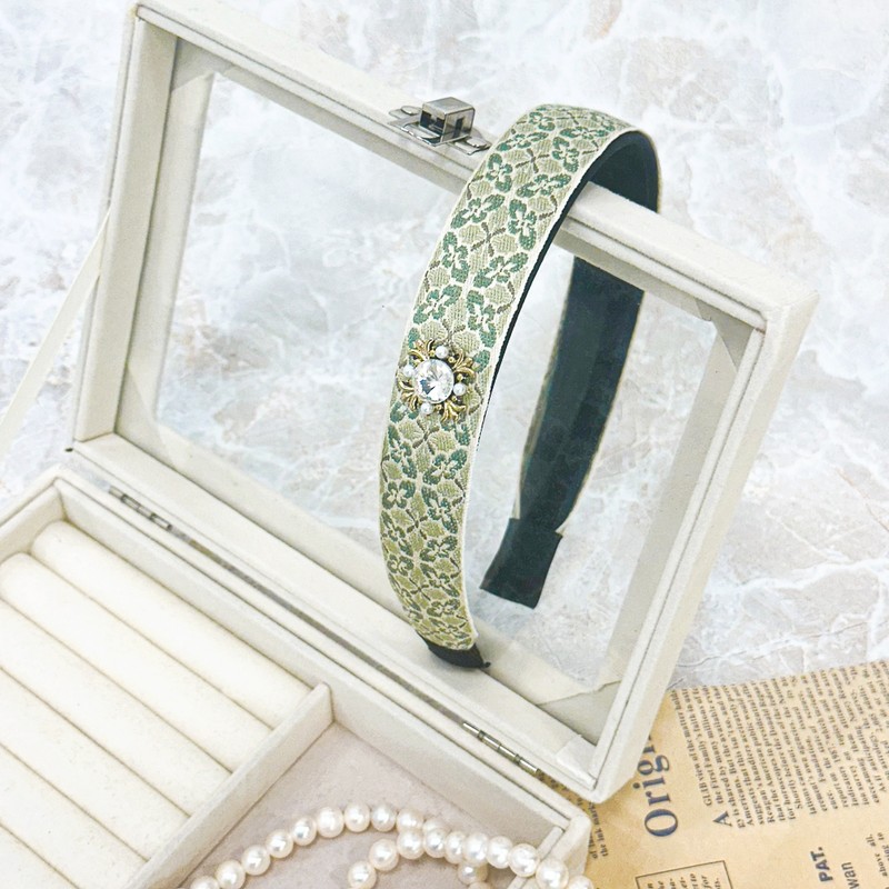 Burnaby Sage Green Pendant Hairband / 버나비 세이지 그린 팬던트