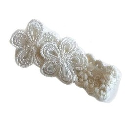 Charming Lace Hair Clips With Exquisite Patterns, Playful And Elegant, Suitable For Both Casual And Formal Wear, Dynamic And Refined, a Trendy Accessory For Trendsetters.