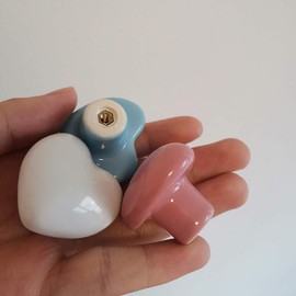 UULU 6 Pieces Heart Shaped Ceramic Knobs for Children, Love Knob Handles, Furniture Knobs, for Drawers, Cupboards, Doors, Bedroom, Kitchen Furniture, with 2 Types of Screws (White)