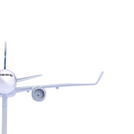 Bswath Model Airplane 1:400 Scale Model LAN Airlines B737 Model Plane Metal Plane Die-cast Alloy Airplanes for Gift and Collection