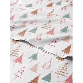 CGK Unlimited Cal King Christmas Tree Sheet Set - Holiday Xmas Pattern Linen Set - Deep Pockets - Snug Fit - 4 Piece - Wrinkle Free - Comfy & Cooling Bedding - Easy to Care for - Kid Friendly