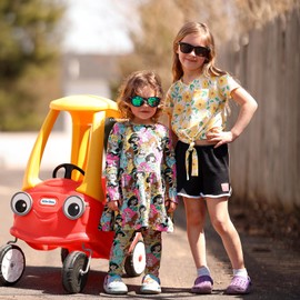 COASION Kids Sunglasses Age 4-12, 2 Pack Girls Boys Polarized TPEE Rubber Flexible Shades Glasses for Big Kids (Matte Black Frame/Grey Lens+Bright Black Frame/Green Mirrored Lens)