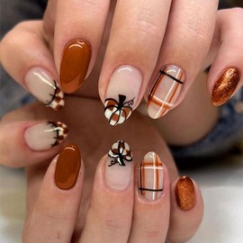 Fall Press on Nails Short Almond Orange Fake Nails with Pumpkin Leaf Checkered Designs Thanksgiving Artificial Nails Press Ons French Acrylic Glue on Nails Cute Stick on Nails for Women 24Pcs