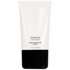 Beauty Basics Brightening CC Cream Complexion Corrector SPF 20 Oil Free - Light