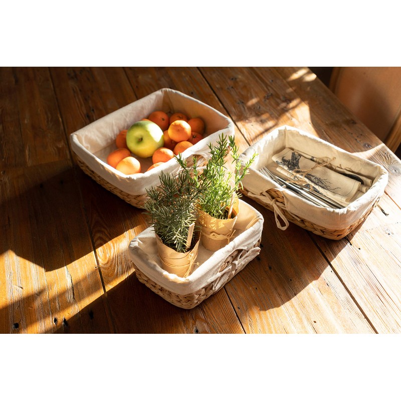 Decorasian Set of 3 Woven Seagrass Bread Baskets with Linen