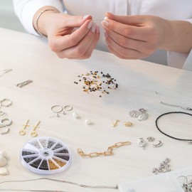 Tube Crimp Beads Copper Spacer Beads Set 2 mm 2.5 mm Mixed Rondelle Crimp Beads with Storage Box Bracelet Loose for DIY Jewellery Making Handmade (6 Colours/2400 Pieces)