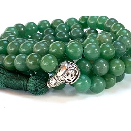 Crystals Mala Beads Necklace Reiki healing stones Blessed & Energized Handmade 108 Buddhist Prayer Beads - Comes w/Velvet Pouch (Green Aventurine, 8 mm)
