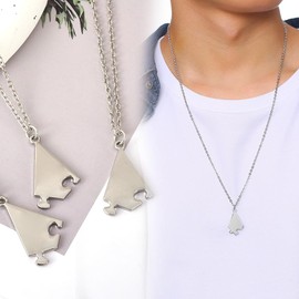 Cosysparks Friendship Necklace for 3, Bff Gifts Best Friend Necklace Jigsaw Puzzle Matching Necklaces for Men/Women/Teens Family Gifts Stainless Steel Star Pendant with Chain