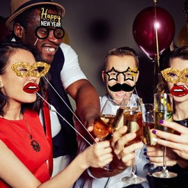 23 PCS 2025 New Year's Eve Photo Booth Props Kits, Black Gold 2025 New Year Party Selfie Photo Props Accessories, Funny Happy New Year Pose Sign Clock Firework Champagne Hat Glasses Tie Beard Lip