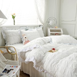 GETIYA Fluffy Seersucker Bed Linen, 135 x 200 cm, Elegant White Bed Linen, Girls, Women, Aesthetic Ruffle Bed Linen, Microfibre, Plain Duvet Cover, Single Bed with 1 Pillowcase 80 x 80 cm